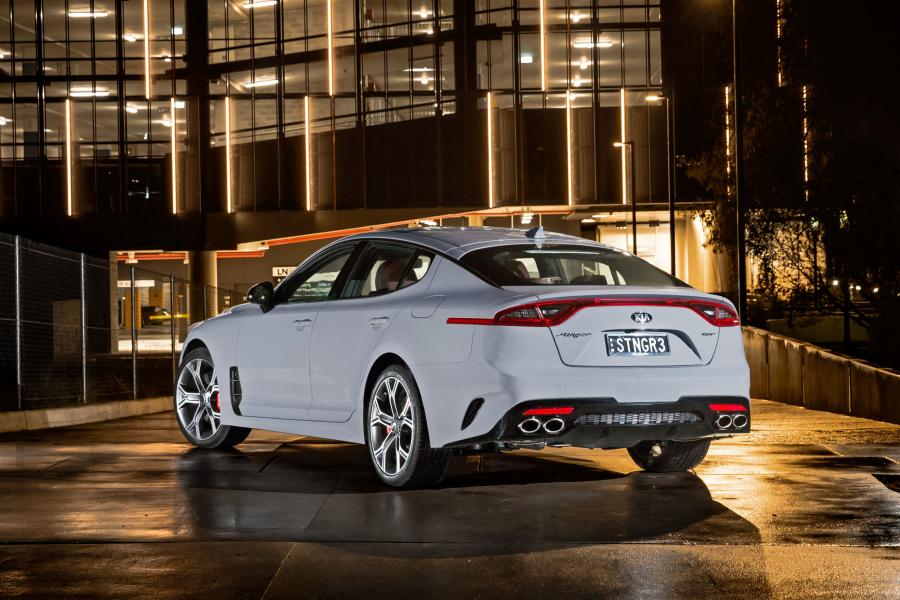  Kia Stinger GT (CK) 2017 года  (AU) (фото 15 из 20)